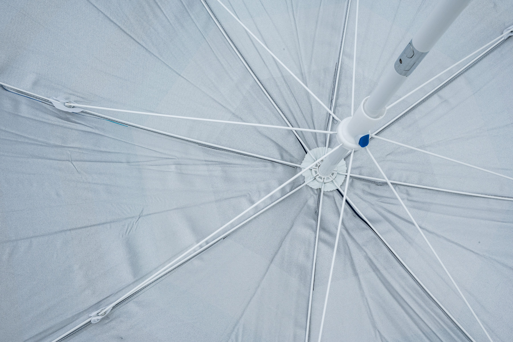 2.56m Garden Pattern Umbrella - Image 5